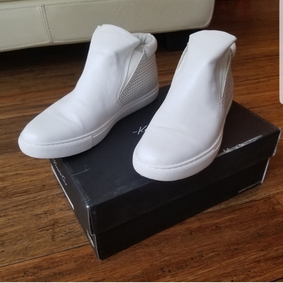 Kenneth Cole White Keiko Perforated Sneakers - Picture 7 of 7